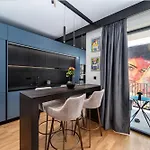 Paul Deluxe - By Open House Apartment *