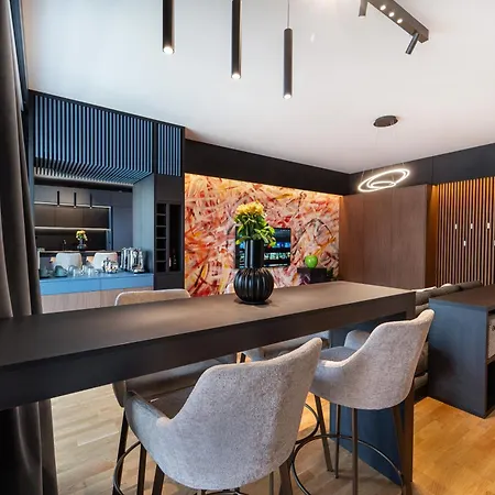 Paul Deluxe - By Open House