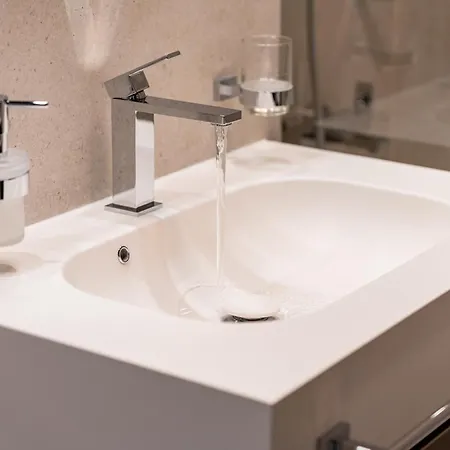 Paul Deluxe - By Open House *