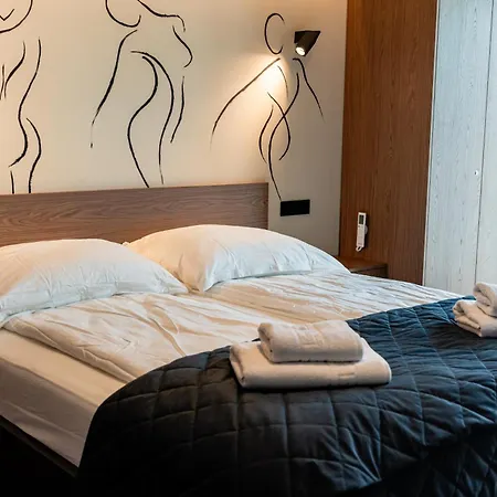 Paul Deluxe - By Open House Apartment