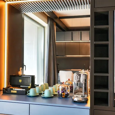 Paul Deluxe - By Open House *