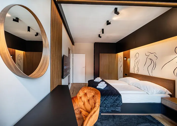 Paul Deluxe - By Open House Timişoara