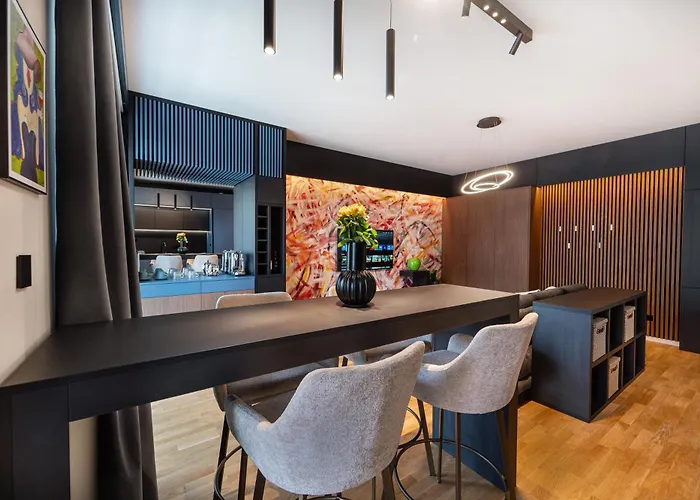 Paul Deluxe - By Open House