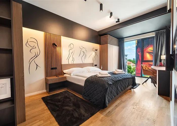 Paul Deluxe - By Open House Timişoara