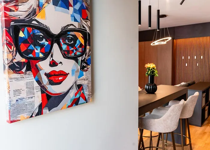 Paul Deluxe - By Open House Apartmán Temešvár