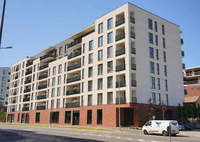 Paul Deluxe - By Open House